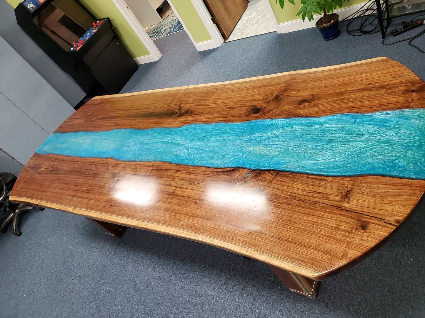 Epoxy River Table Design