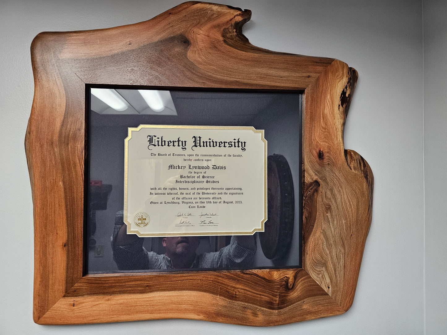 Custom Picture Frames and Framing