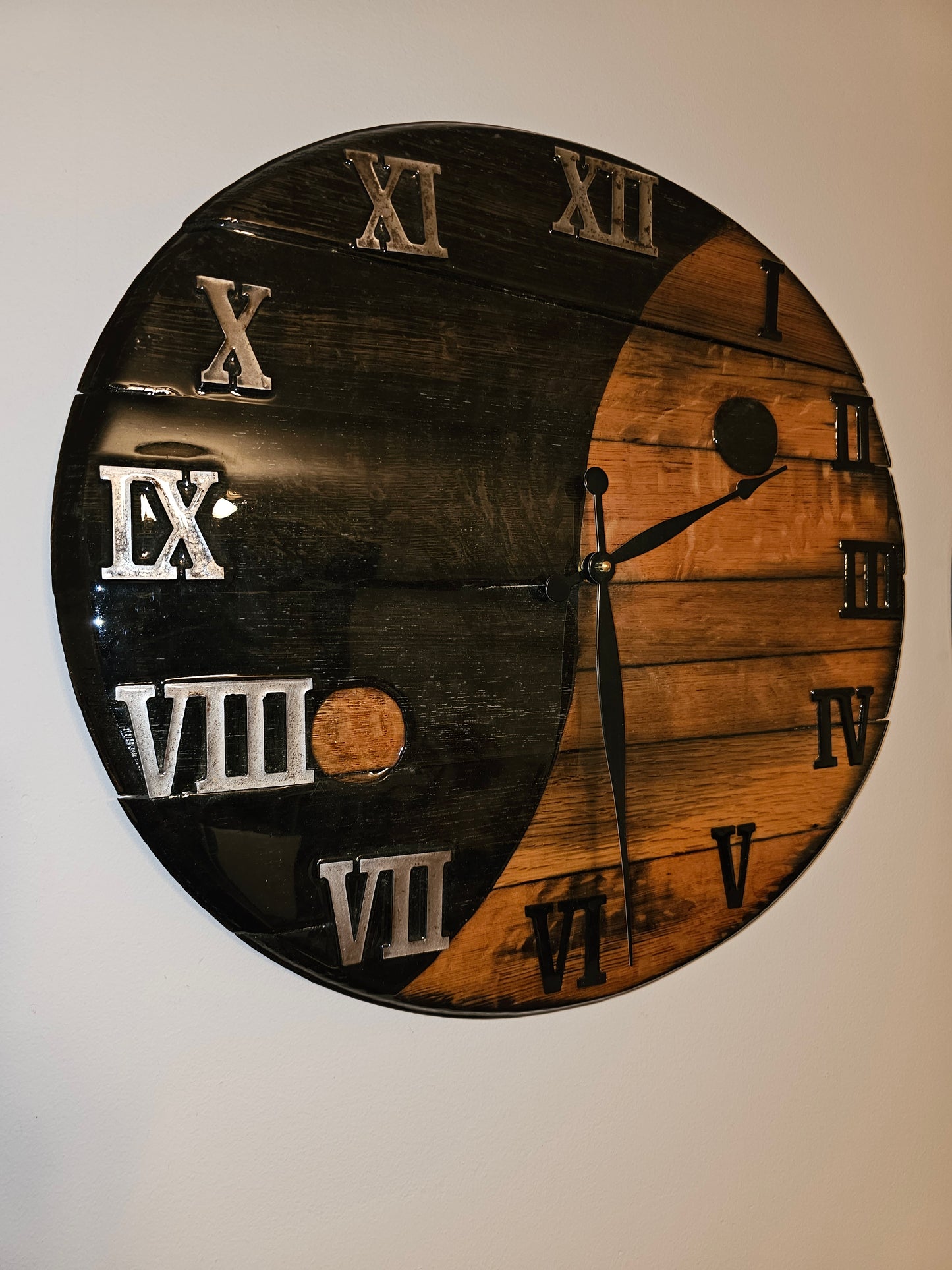 Clock Yin Yang