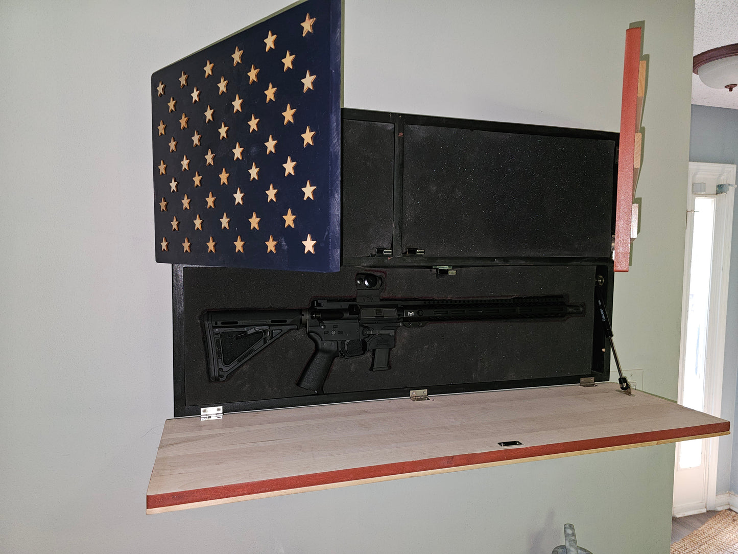 Flag, Hidden Gun