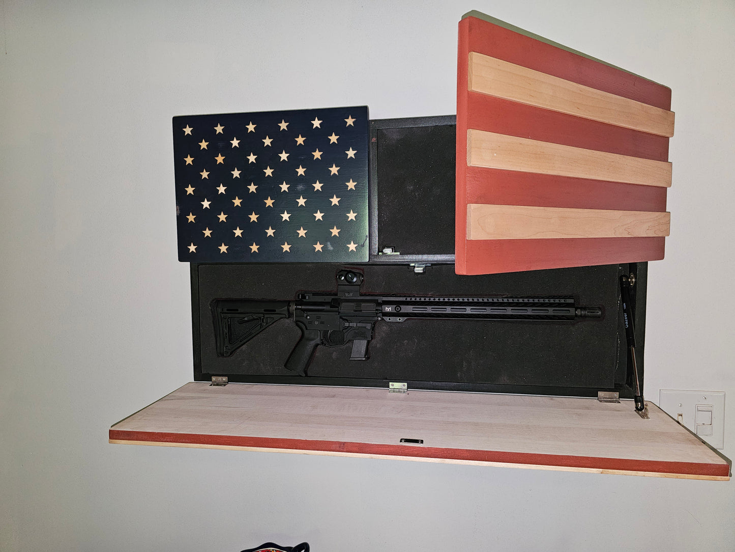 Flag, Hidden Gun